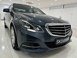 Mercedes Benz E250 Sedan R17 LED Keyless 2015 Blue